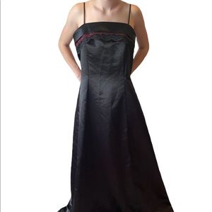 I can’t read the brand name. Black and red size 13 dress